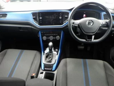 VOLKSWAGEN T-ROC