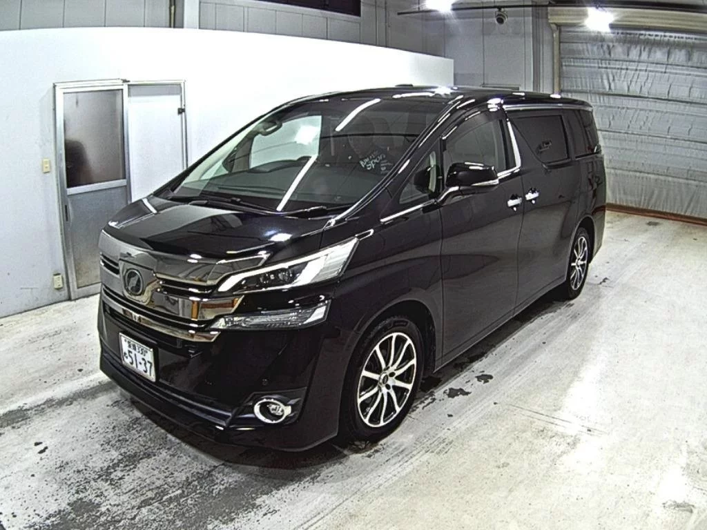 Toyota Vellfire  с аукциона в Японии