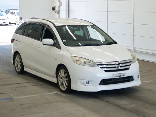 Nissan Lafesta  с аукциона в Японии