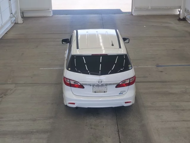 Nissan Lafesta  с аукциона в Японии