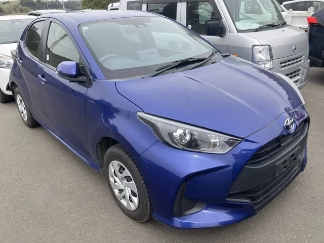 Toyota Yaris  с аукциона в Японии
