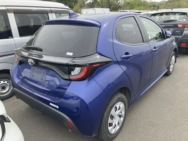 Toyota Yaris  с аукциона в Японии