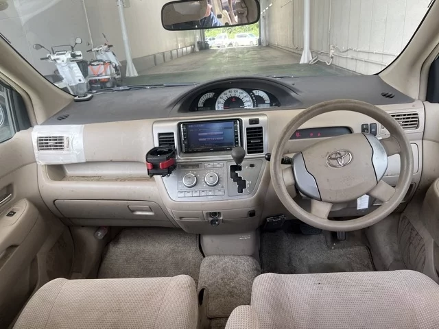 Toyota Raum  с аукциона в Японии