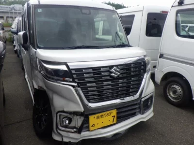 Suzuki Spacia Custom