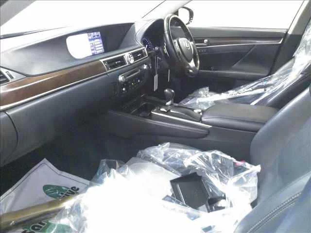 Lexus GS  с аукциона в Японии