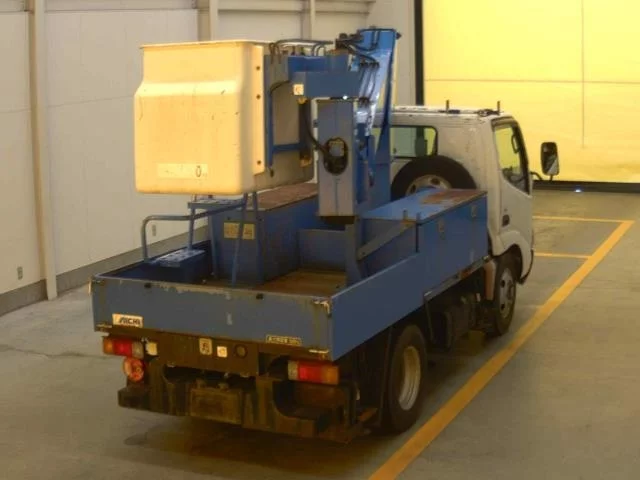 Hino Dutro  с аукциона в Японии