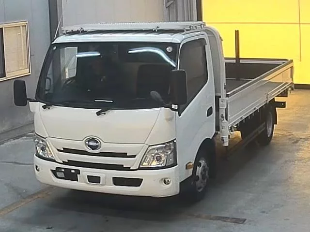 Hino Dutro  с аукциона в Японии