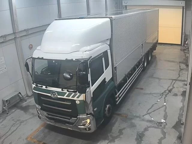 Nissan UD  с аукциона в Японии