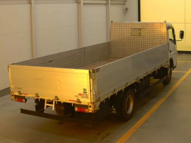 Mitsubishi Fuso Canter  с аукциона в Японии