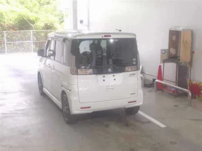Suzuki Spacia Custom