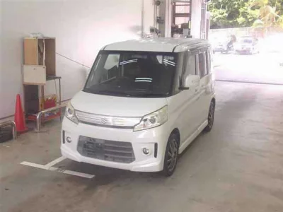 Suzuki Spacia Custom