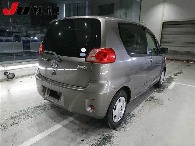 Toyota Porte  с аукциона в Японии