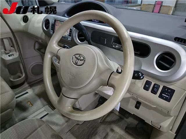 Toyota Porte  с аукциона в Японии