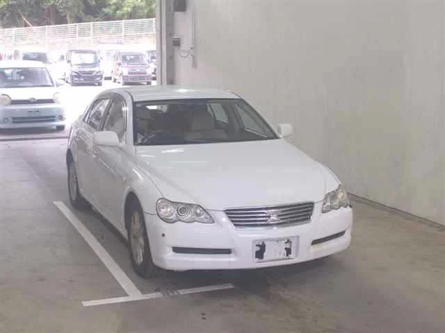 Toyota Mark X  с аукциона в Японии