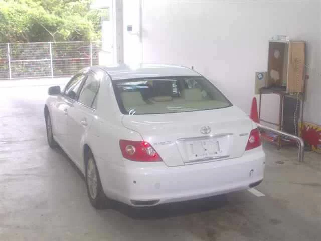 Toyota Mark X  с аукциона в Японии