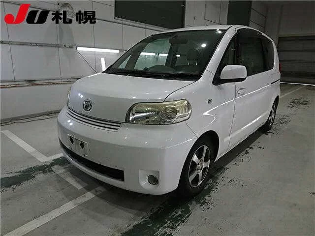 Toyota Porte  с аукциона в Японии