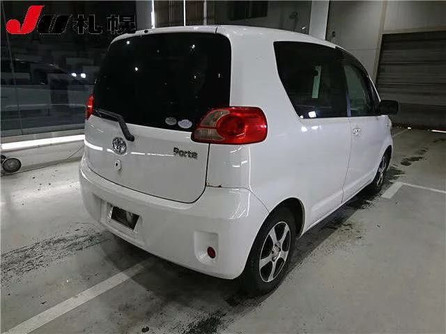 Toyota Porte  с аукциона в Японии
