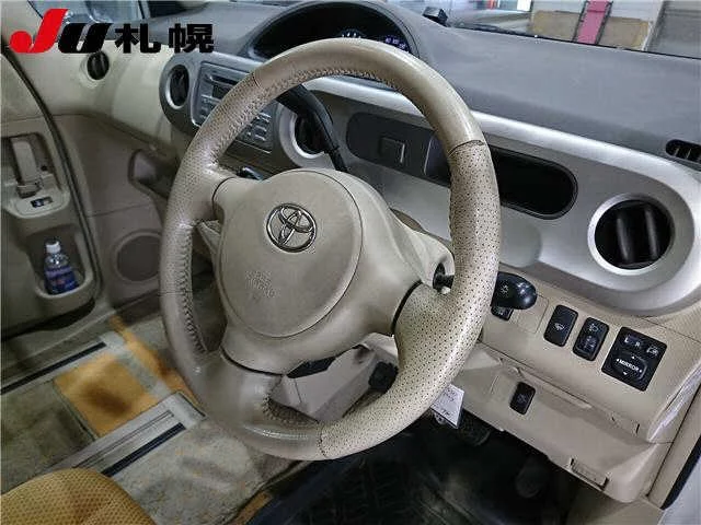 Toyota Porte  с аукциона в Японии