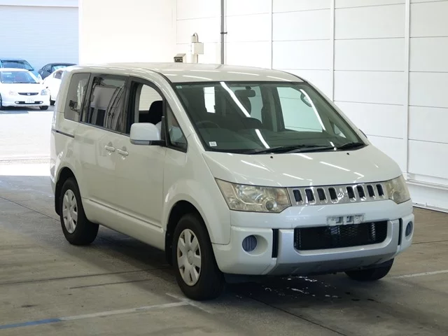 Mitsubishi Delica D:5  с аукциона в Японии