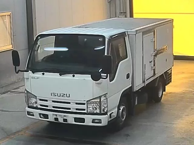 Isuzu Elf  с аукциона в Японии