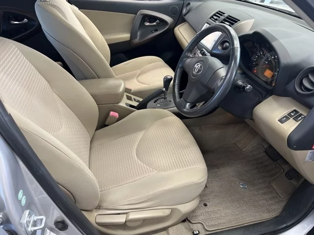Toyota Vanguard  с аукциона в Японии