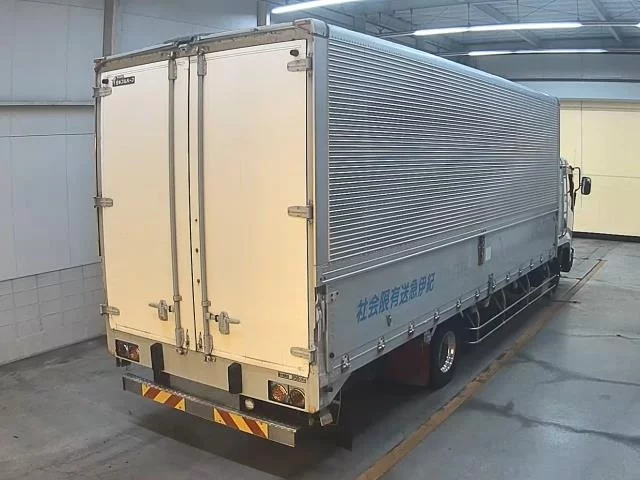 Isuzu Forward  с аукциона в Японии