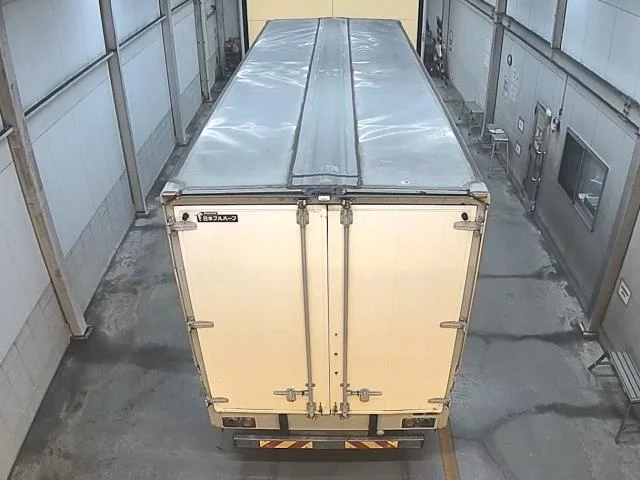 Isuzu Forward  с аукциона в Японии