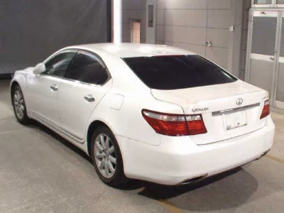 Lexus LS460L