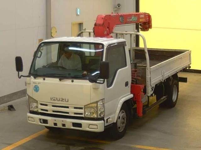 Isuzu Elf  с аукциона в Японии