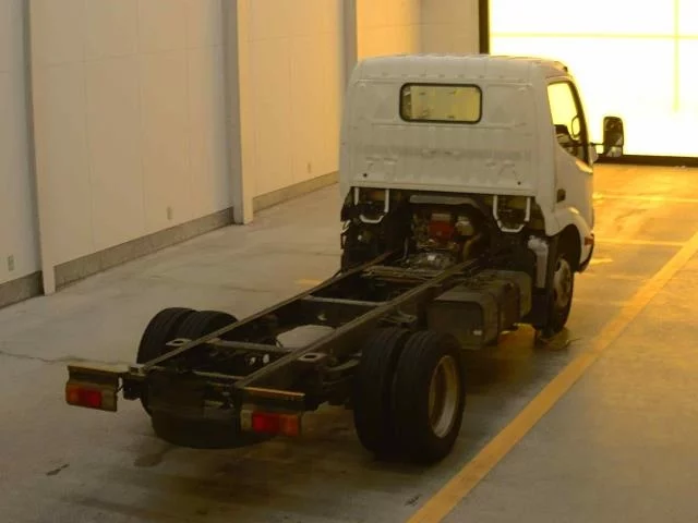 Hino Dutro  с аукциона в Японии