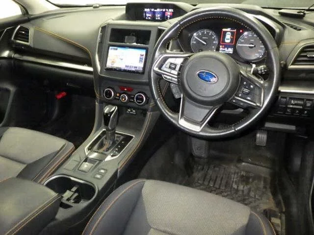 Subaru XV  с аукциона в Японии