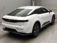 Цена авто Toyota Crown Crossover с аукционов Японии, номер кузова AZSH35, пробег 20 000, оценка 3