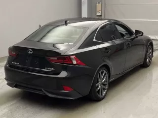 Lexus IS300h