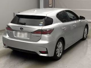 Lexus CT200h