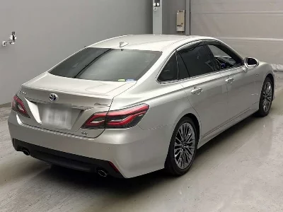Toyota CROWN HYBRID