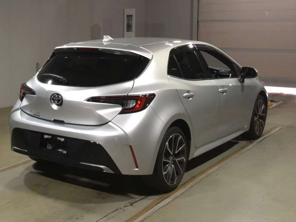 Toyota Corolla Hatchback  с аукциона в Японии
