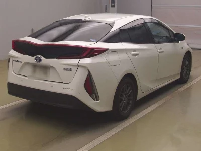 Toyota Prius PHV
