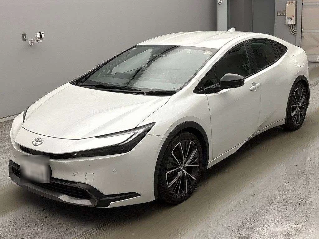 Toyota Prius  с аукциона в Японии