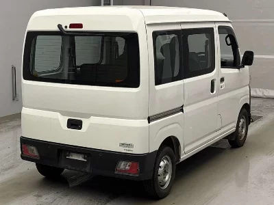 TOYOTA PIXIS VAN