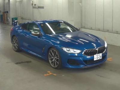 BMW 8 SERIES