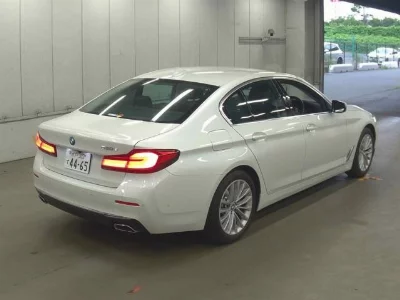 BMW 5 SERIES