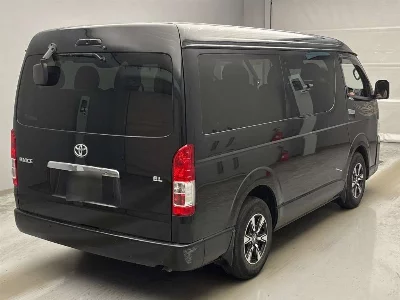 TOYOTA HIACE WAGON