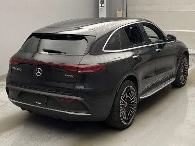 MERCEDES BENZ EQC