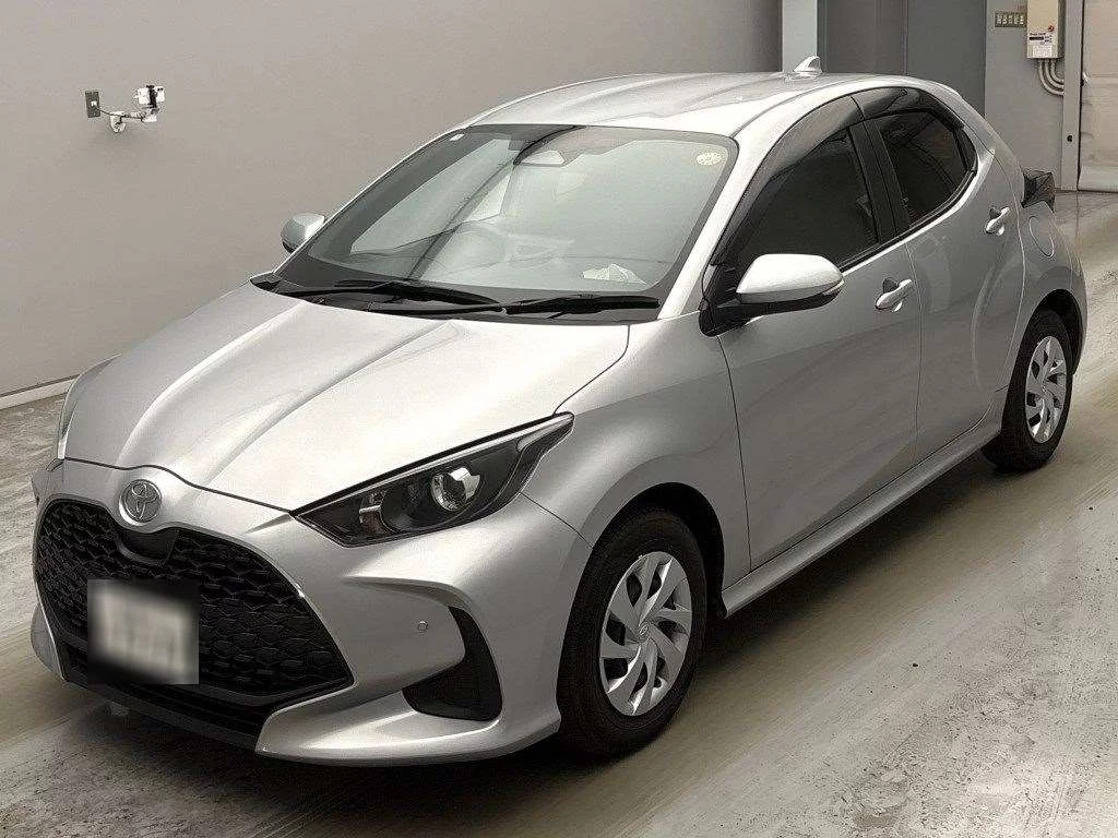Toyota Yaris  с аукциона в Японии