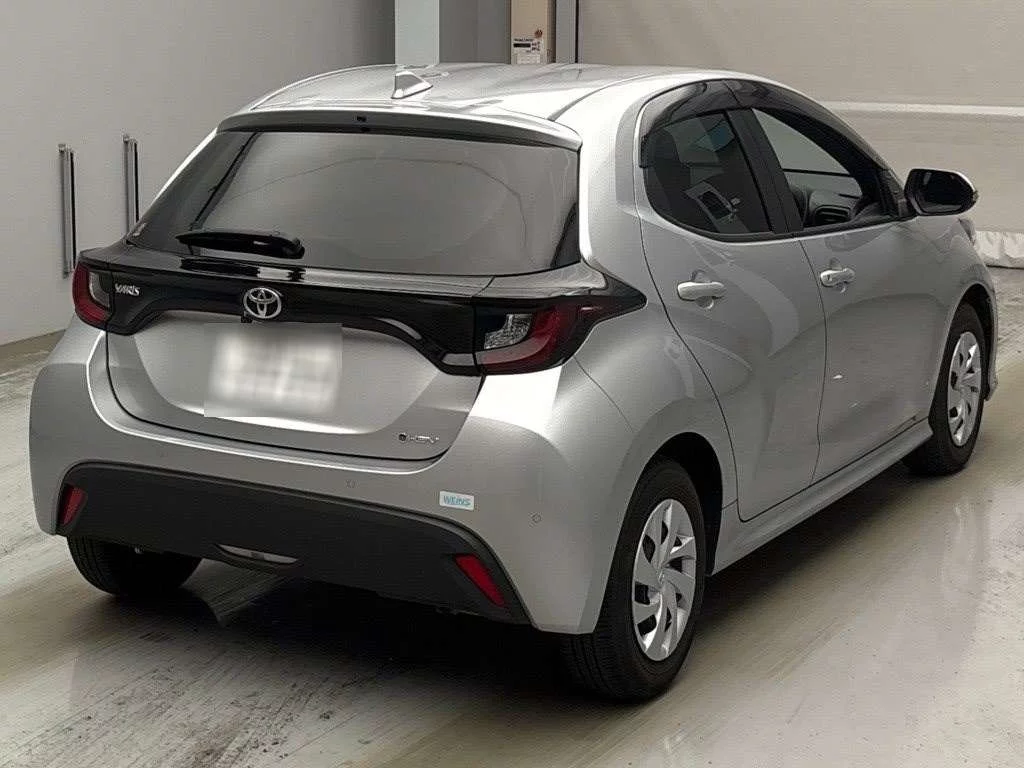 Toyota Yaris  с аукциона в Японии