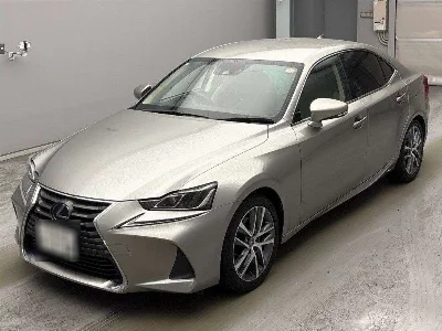 LEXUS IS