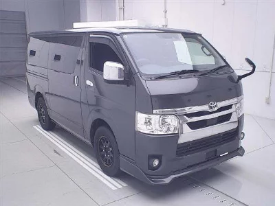TOYOTA HIACE