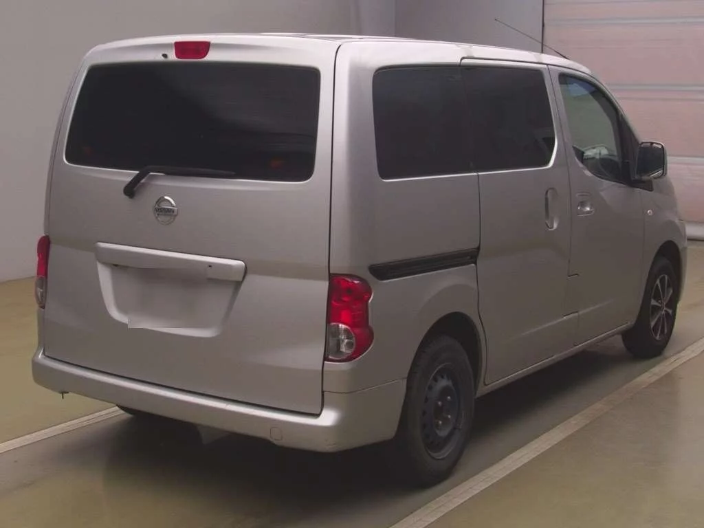 Nissan NV200  с аукциона в Японии