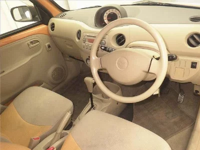 Daihatsu Esse
