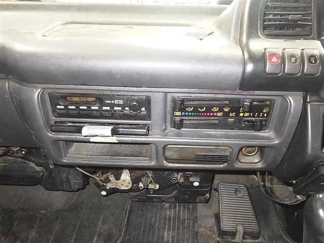 Isuzu Elf  с аукциона в Японии